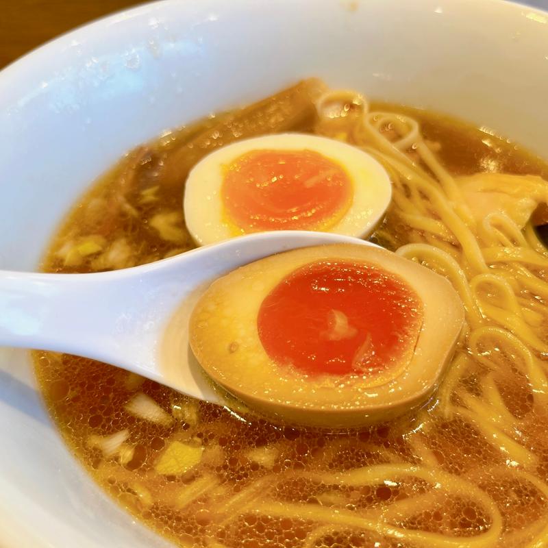 2色の味玉(らーめん藁)