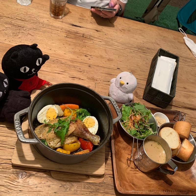 骨付きスモークチキンのコンフィ(ogawa GRAND lodge CAFE 八尾店)