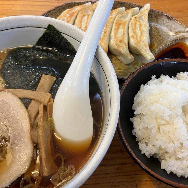 あっさり中華+餃子半ライス(めんかくぼう )