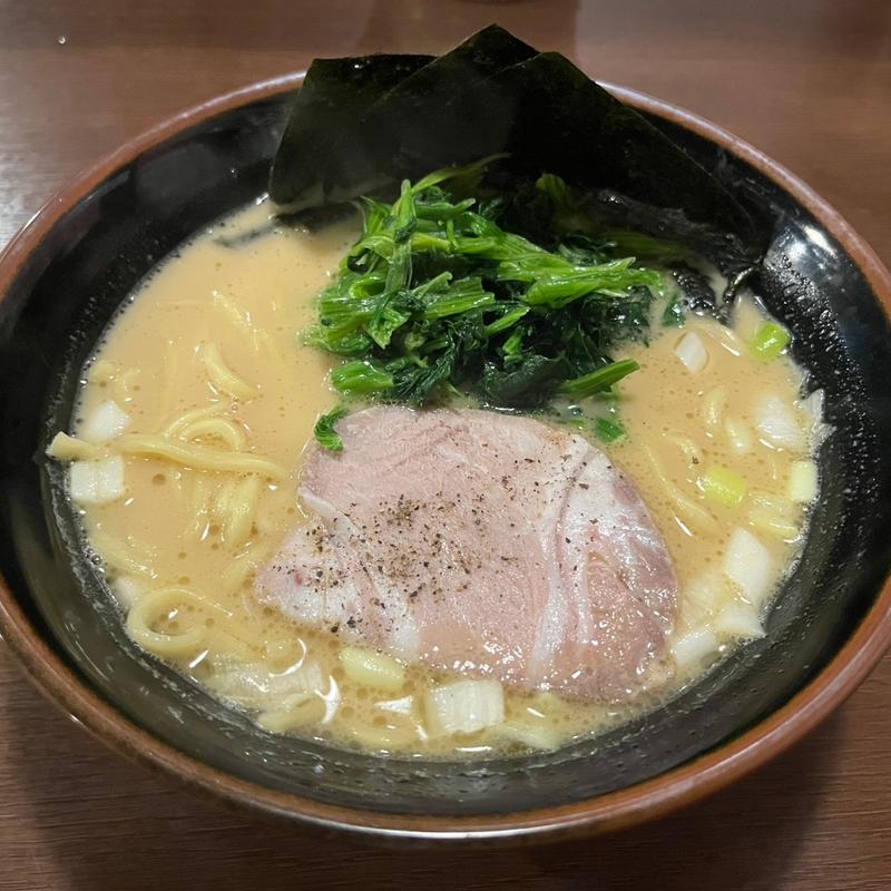 (濃厚とんこつラーメン 吟とん)