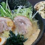 全部のせらーめん(しょうゆ)ミニチャーシュー丼(週一ラーメン)