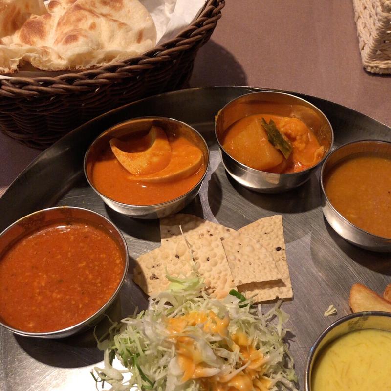 ランチビュッフェ(インド料理 カザーナ みなとみらい店)