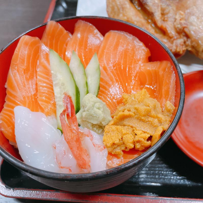 若鶏・海鮮丼セット(なると 本店 )