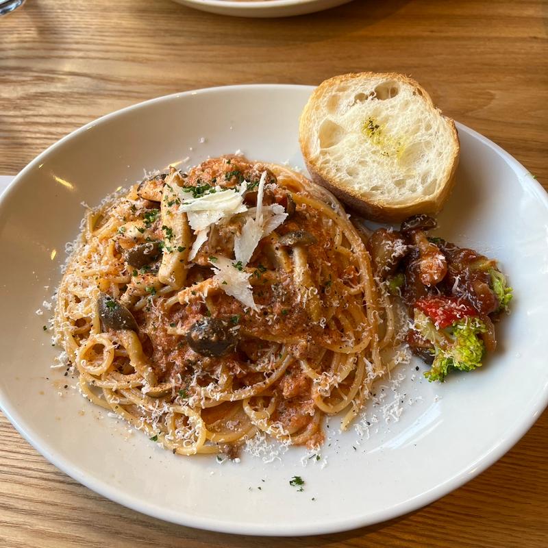 キノコのボロネーゼ(プレートセット)(パスタショップ)