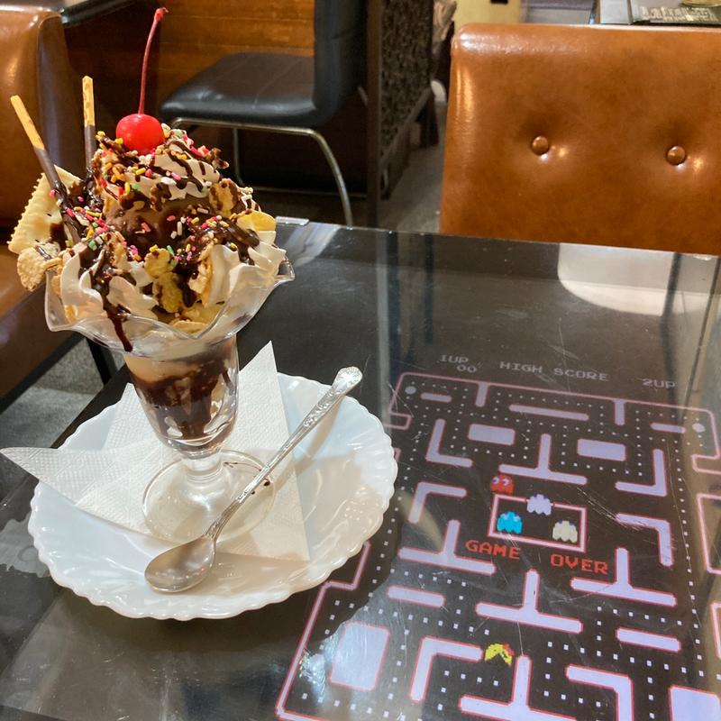 チョコレートパフェ(喫茶 白鳥)