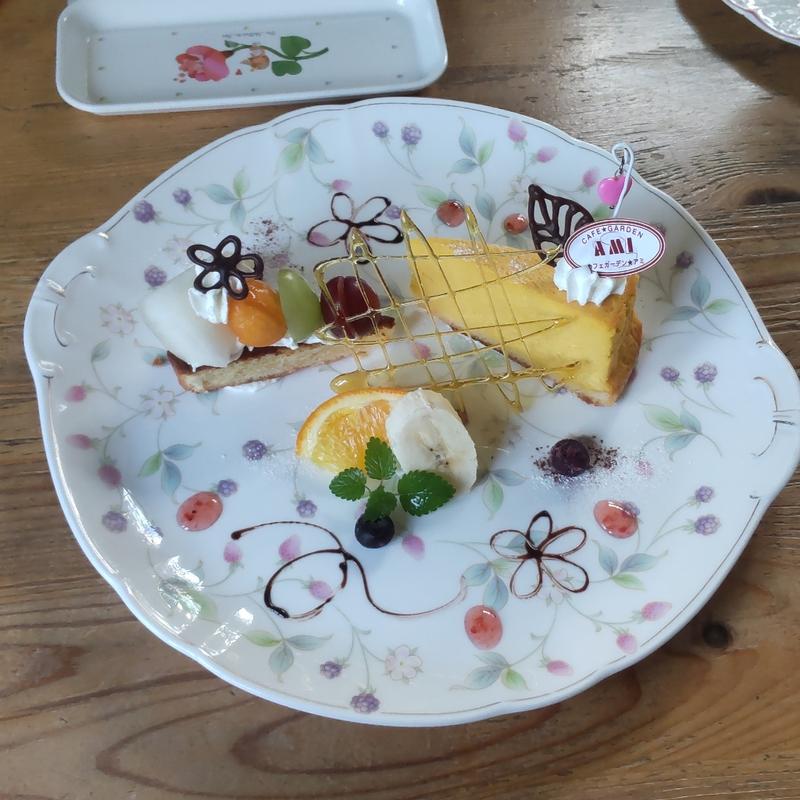 ケーキ二種の盛り合わせ(AMI （アミ）)