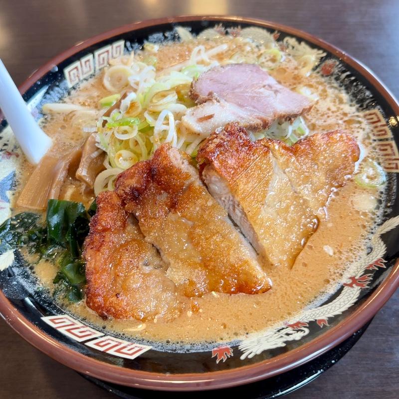 豚から揚げ味噌らーめん(北海道らーめんみそ熊 東松山店)