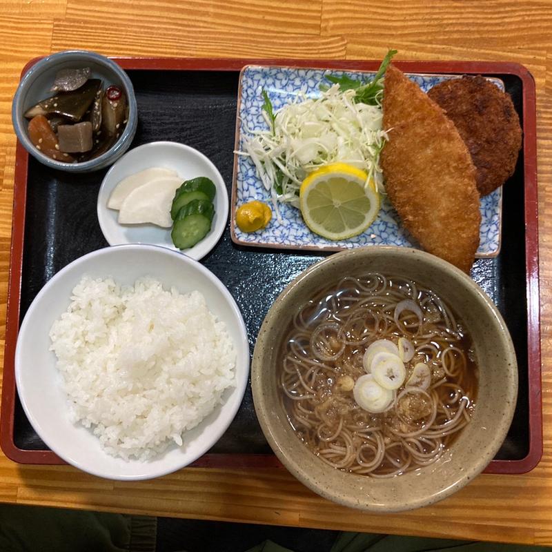 ミックスフライ定食(そば屋ふさよし)
