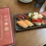 Lunch(秋葉原 肉寿司)