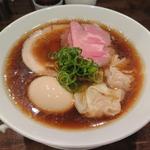 特製醤油拉麺(鳴龍 （NAKIRYU）)