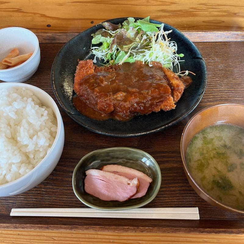 チキンカツのデミグラスソース(一福 （ひとふく）)