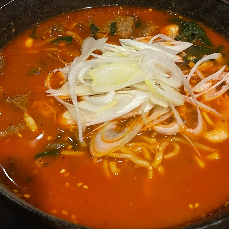 ユッケジャン麺激辛(焼肉バンバン東武練馬駅前店)