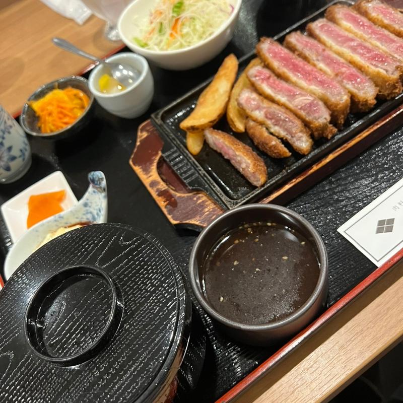 本陣の牛カツ　レギュラー180g(レストラン本陣)