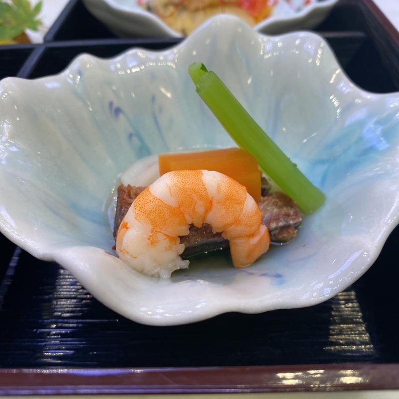 炊合 小蕪含め煮 鰊甘露煮 海老芝煮 人参梅煮(ホテルグリーンパーク津 )