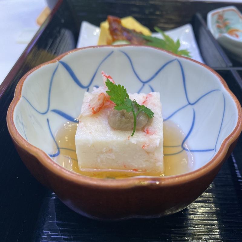 小鉢 蟹と長芋の豆乳寄せ(ホテルグリーンパーク津 )