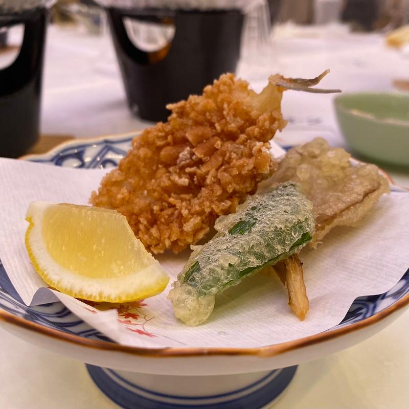 油物 鯖河豚おかき揚げ 舞茸天麩羅(ホテルグリーンパーク津 )