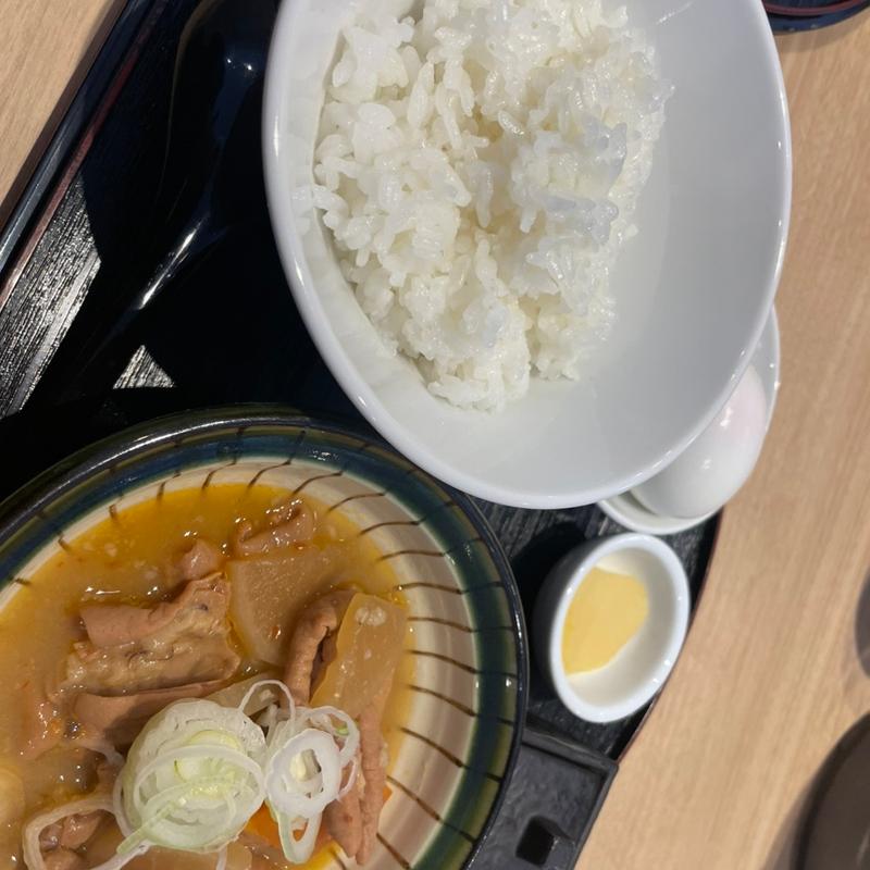 モツ煮(青竹手打麺 王神)