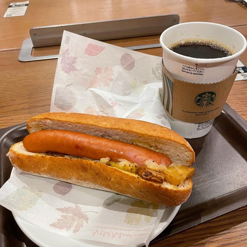 ヴィーナソーセージ 石窯フィローネ(スターバックス コーヒー 丸の内新東京ビル店)