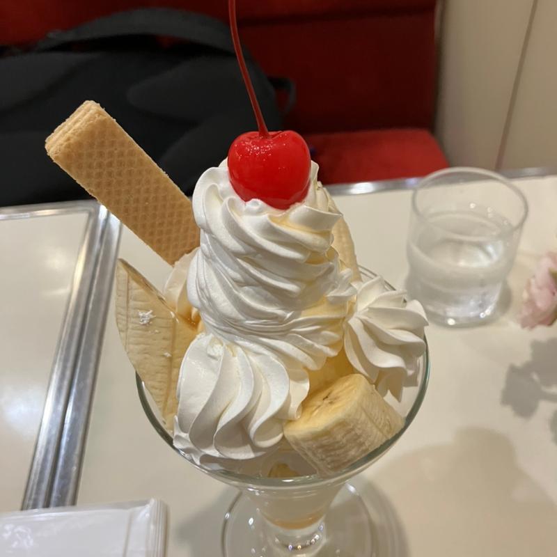 バナナパフェ(ジュアン)