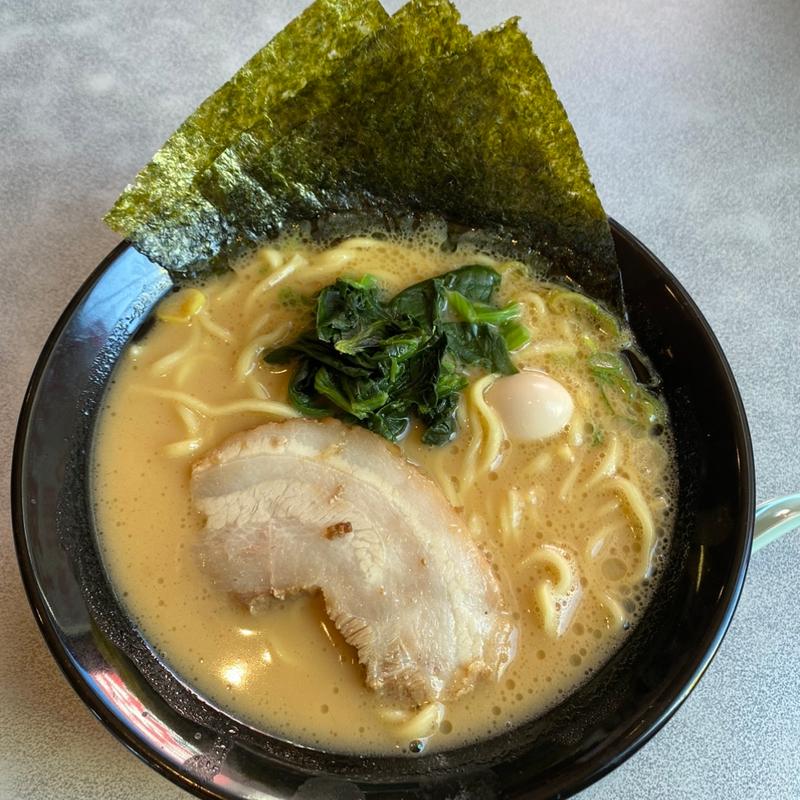 (横浜家系ラーメン 野白家 江南店)