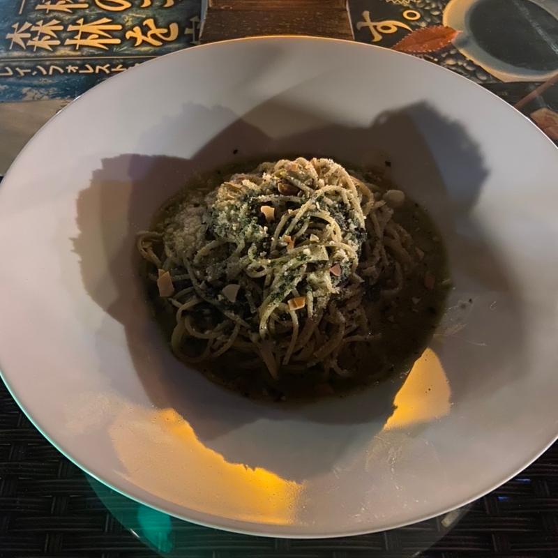 大葉とバジルのジェノベーゼ(カフェ キュー)