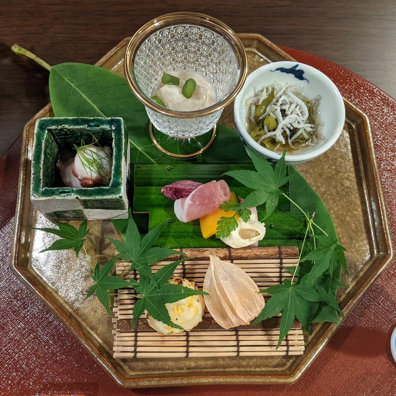前菜：白芋茎胡麻和え、玉蜀黍岩石、伏見唐辛子焼浸し、オレンジチェリー、蛸のマリネ、能登南京サワークリーム(ランプの宿 （らんぷのやど）)