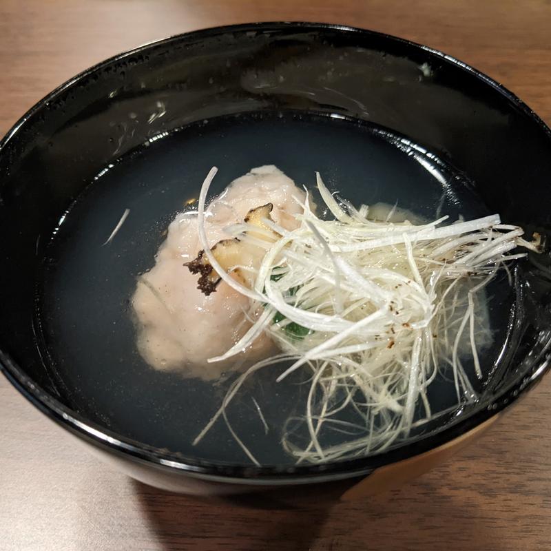 御椀：海老蓮根餅、冬瓜、白髪葱、蒸し鮑の御椀(ランプの宿 （らんぷのやど）)