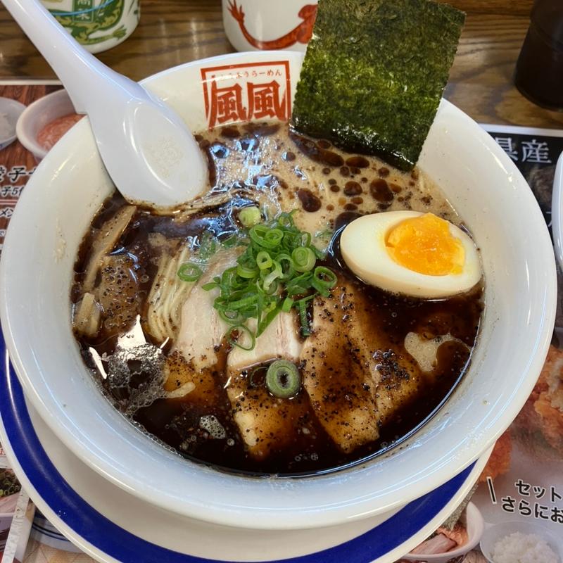 バリ黒豚骨(風風ラーメン　本町店)