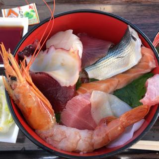 海鮮丼(横浜魚市場卸協同組合 厚生食堂)