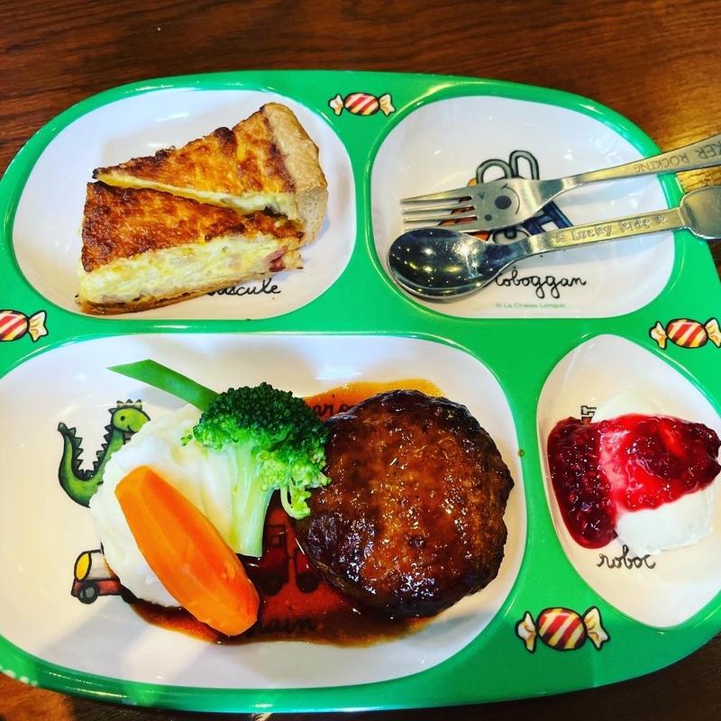 お子さまランチ(カフェシェ・アンドレドゥ・サクレクール)