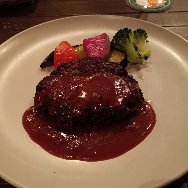 淡路牛100%ハンバーグステーキ

(ソネ)