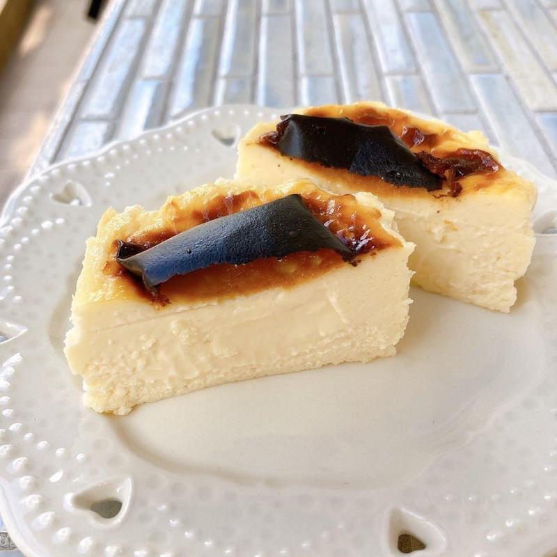 バスクチーズケーキ(LUNA CAFE ORGANIC)