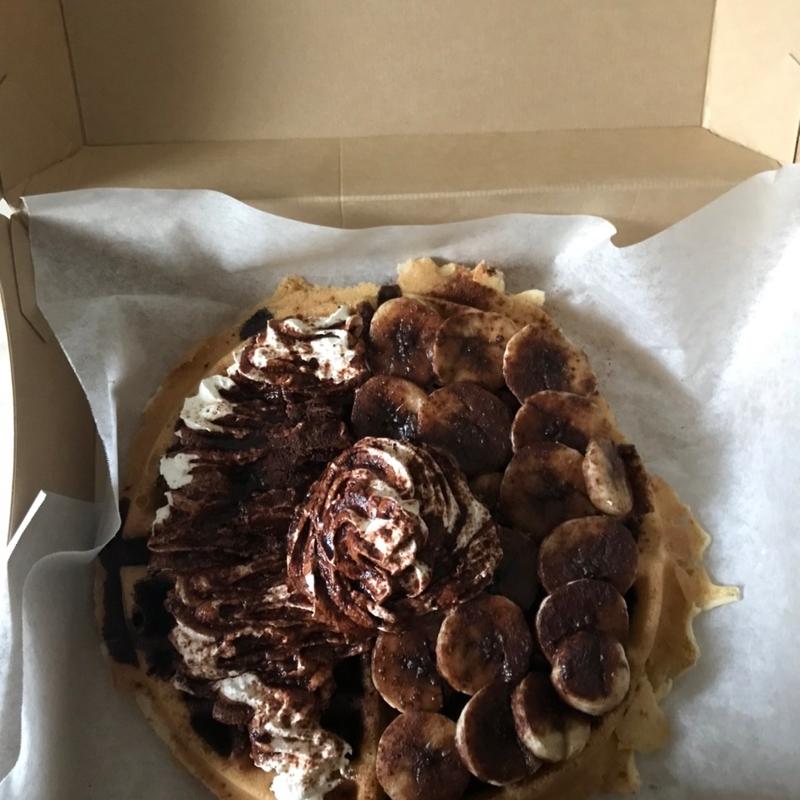 ビターでやさしいダンディチョコワッフル(ライカムグルメワールド)