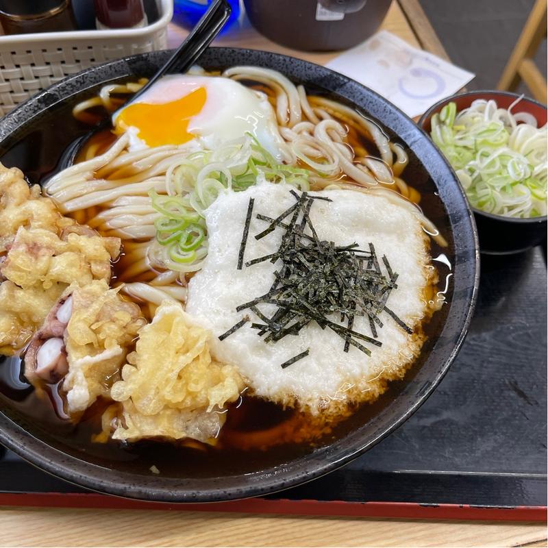 うどん　とろろげそ天卵トッピング(長寿うどん本店)