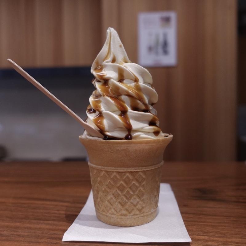 酒かすみるくソフト(福光屋 ひがし)