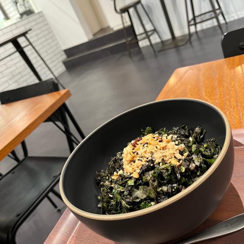 花山椒香る黒胡麻坦々風サラダ(ベジ チャージャー)