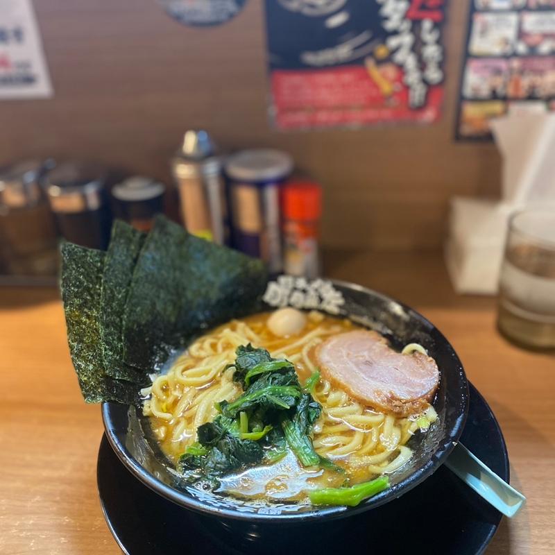 醤油ラーメン(横浜家系ラーメン 町田商店 本店)