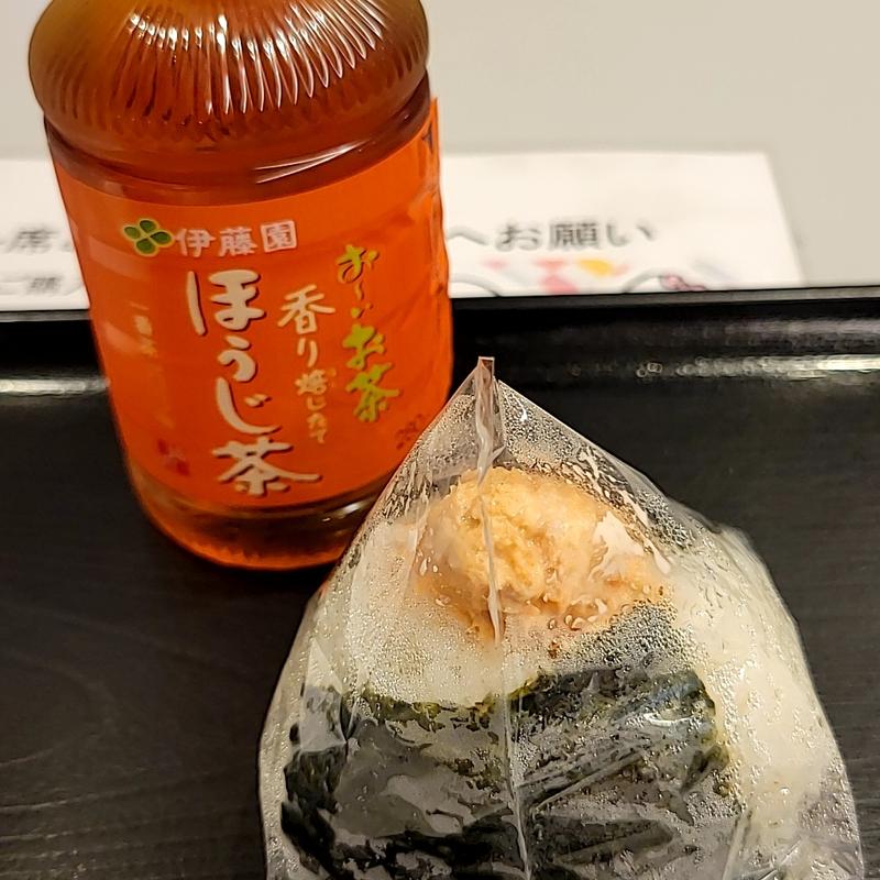 さけマヨネーズ(おにぎりショップ 吾ん田 東京芸術劇場店)