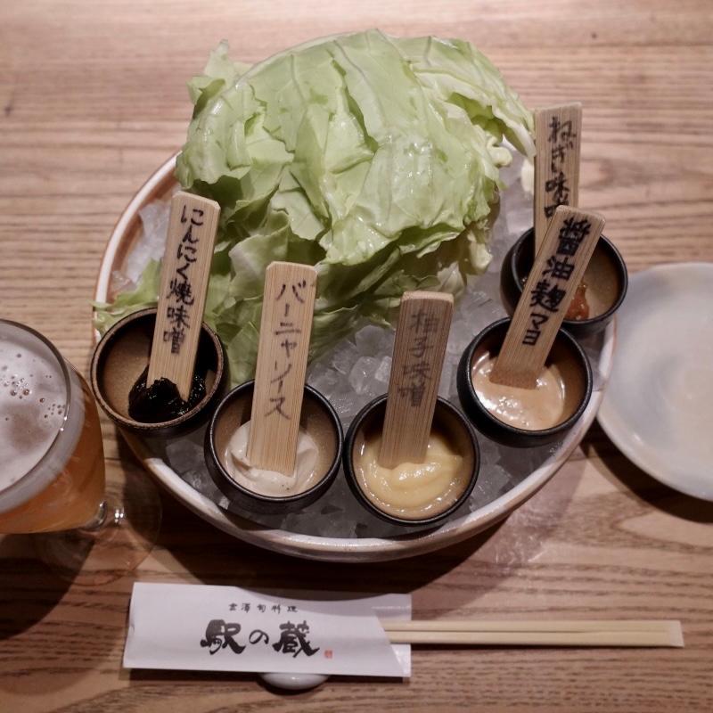 山盛りキャベツのかぶりつき(八兆屋 駅の蔵 金沢駅店)