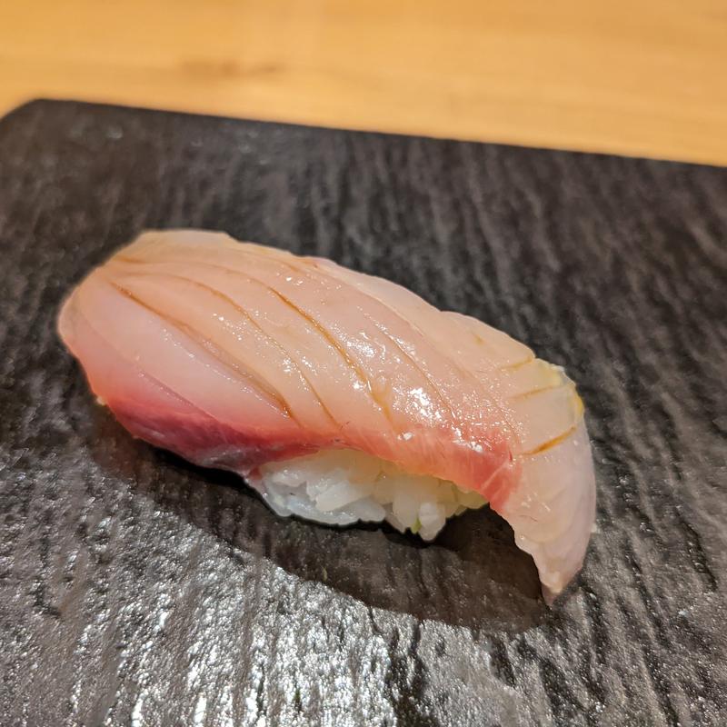 カンパチ(鎌倉 長谷 鮨山もと)