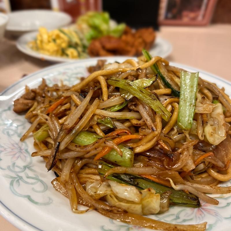 日替定食（焼きそば、カラアゲ、ニラ玉）(点心軒 桃谷店 （テンシンケン）)