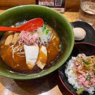 焼きあご塩らー麺(焼きあご塩らー麺 たかはし )