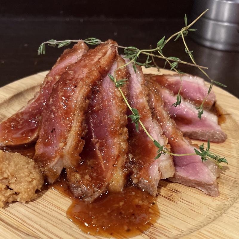 鴨肉のロースト　山ワサビソースがけ(エゾバルバンバン)