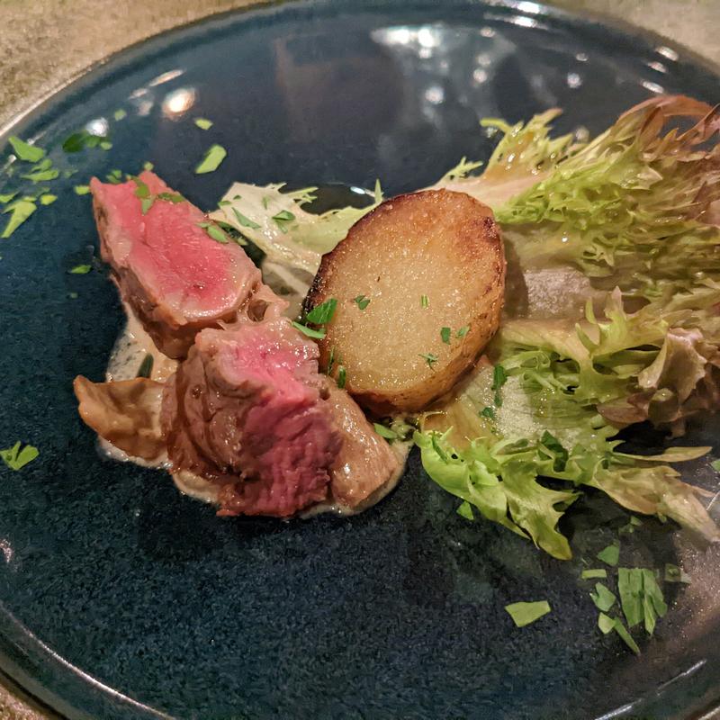 足寄シャロレー牛、二年熟成サーロイン(ヴィネリア セコンド イル グスト)