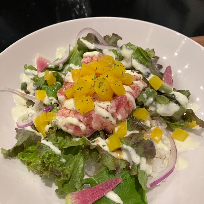 サラダsushiボウル(atacu cafe)