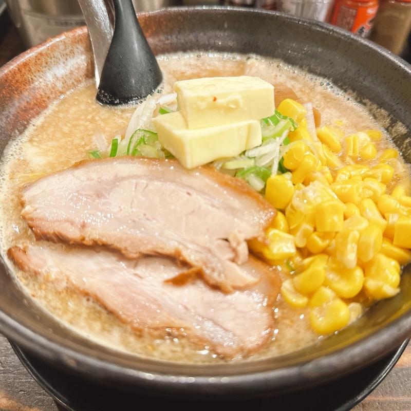 濃厚味噌バターコーンらーめん(高なべ)