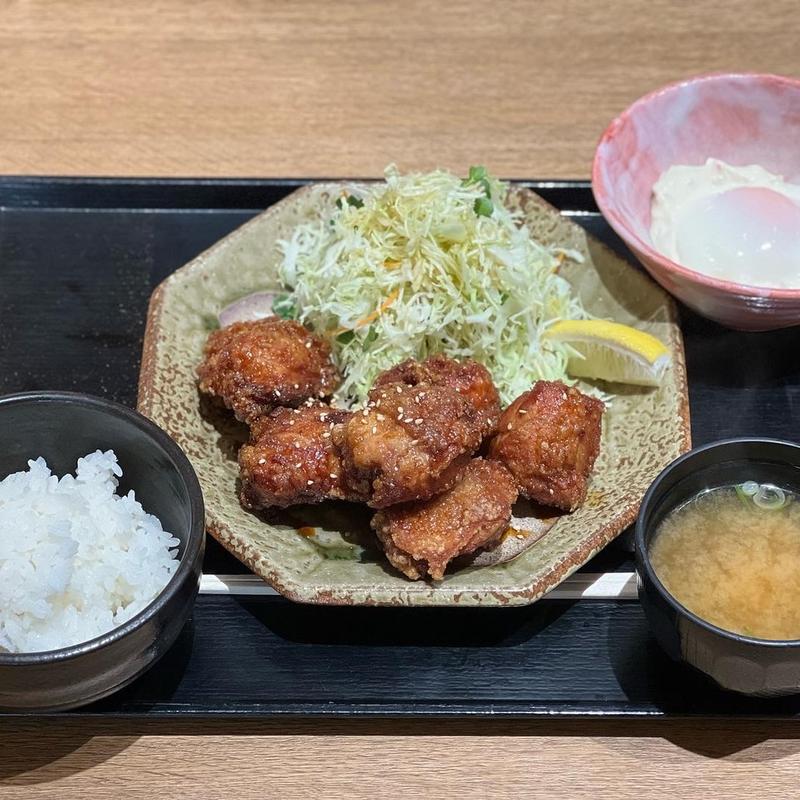 鶏タル特盛定食(アイシティ21 フードテラス)