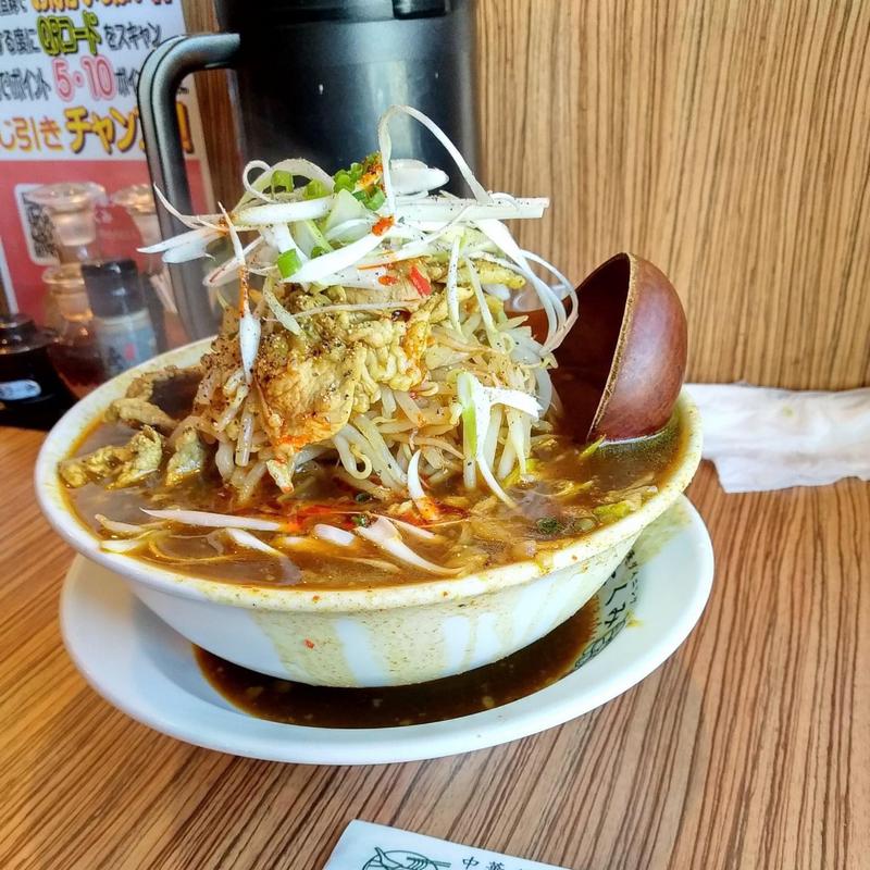 カレーそば(中華ダイニング たくみ)