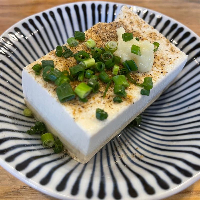 冷奴(太陽ホエール 野毛本店)