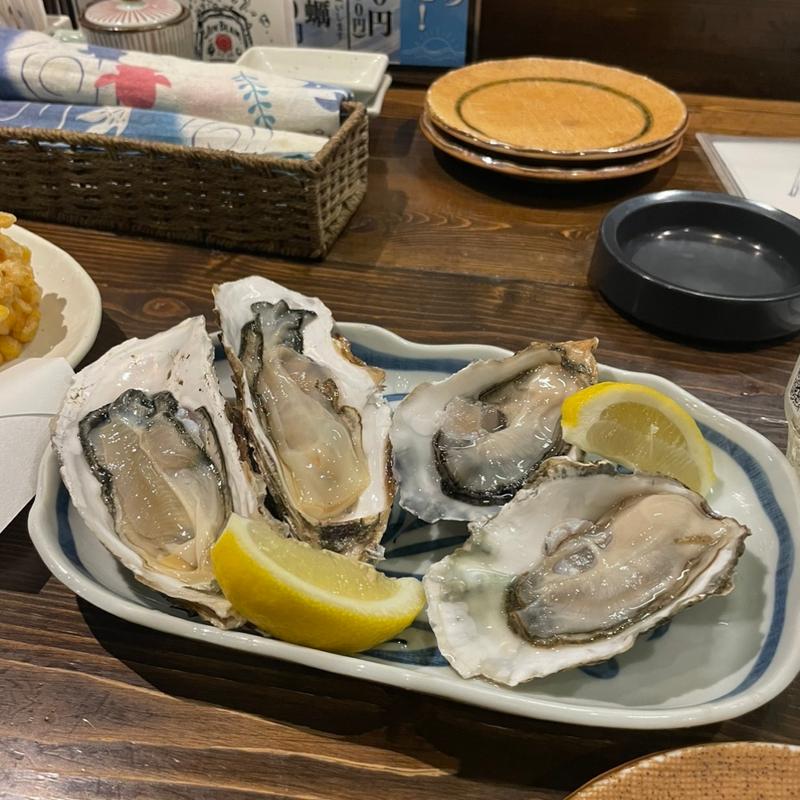 生牡蠣(原始焼き酒場ルンゴカーニバル 本店)